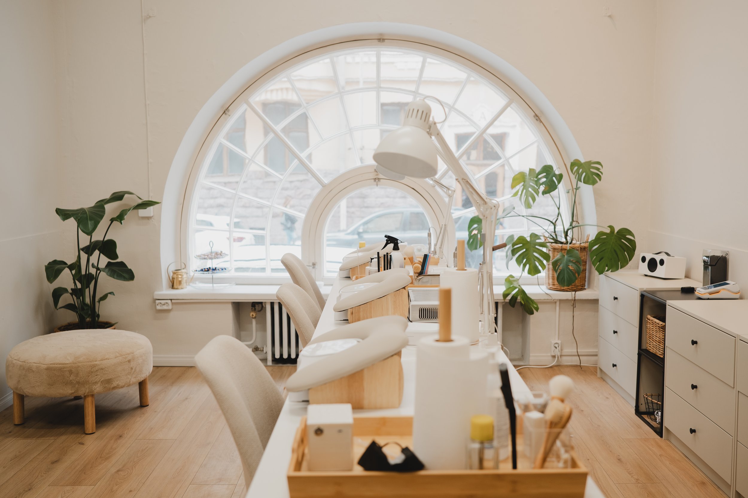 xinh nail salon-3.JPG